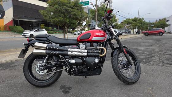 TRIUMPH STREET SCRAMBLER TRIUMPH STREET SCRAMBLER